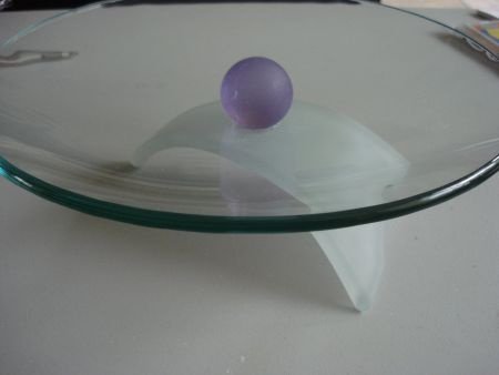 schaal 25 cm voet melkwit met paarse bal schaal helder glas - 1