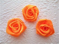 Groot satijnen roosje ~ 20 mm ~ Oranje