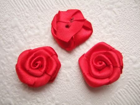 Groot satijnen roosje ~ 20 mm ~ Rood - 2