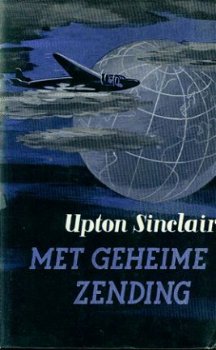 Upton Sinclair; Met geheime zending - 1