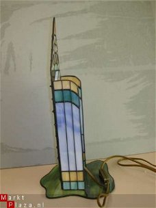 Tiffany lampje Chrysler Building hoogte 40 cm