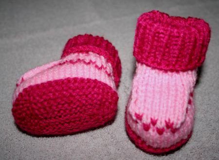 Handgebreide babyslofjes - roze hartjes - 1