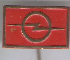 Opel rood speldje ( A_100 )