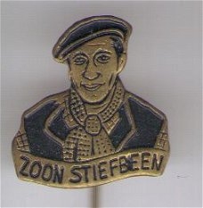 Zoon Stiefbeen zwart speldje ( E_197 )