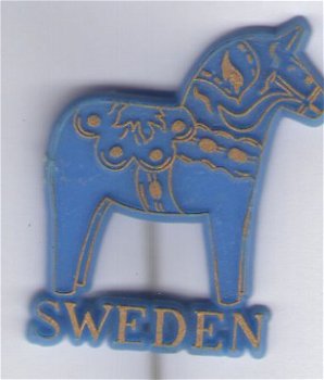 Sweden plastic speldje ( K_137 ) - 1