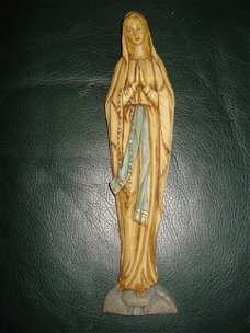 Retro mariabeeldje made in Italy soort kunststof nr 36 29 cm
