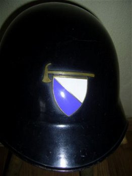 Zwitserse helm Burgerbescherming model M28 - 1