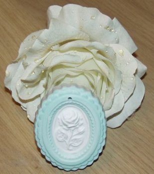 zeep zeepjes/geursteen of zeepje roos op ornament - 1