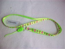 hartjes hanger opvallend groen key cord met lieve hartjes