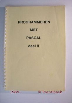 [1984~] Programmeren met Pascal deel I en II , Peters, Tele - 4