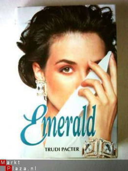 Trudi Pacter Emerald - 1