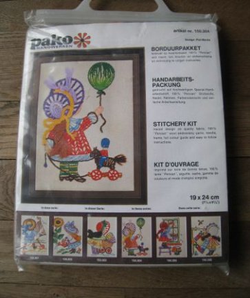 Borduurpakket Pako meisje met ballon - nr. 1