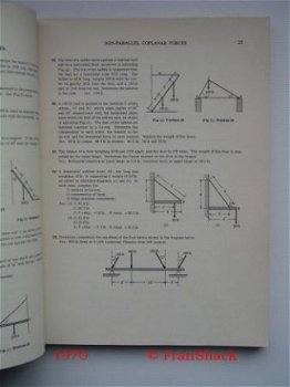 [1970] Schaum’s Outline series, College Physics, mcGraw. - 3