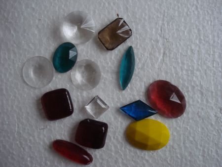 15 glazen stenen voor sieraden te maken steen is 2,4x 1,7 c - 1