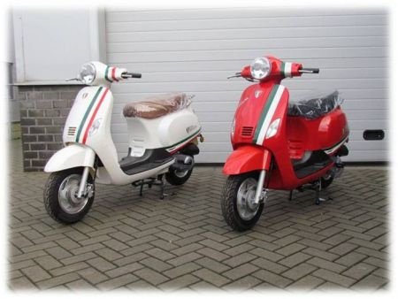 Scooter Retro Riva ( Vespa Look ) nu € 1049,- all-in - 1