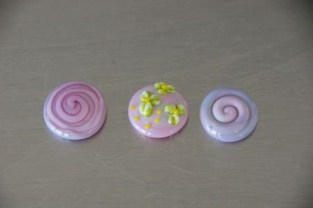 2 lila / roze button bead drukkers handgemaakt. - 1