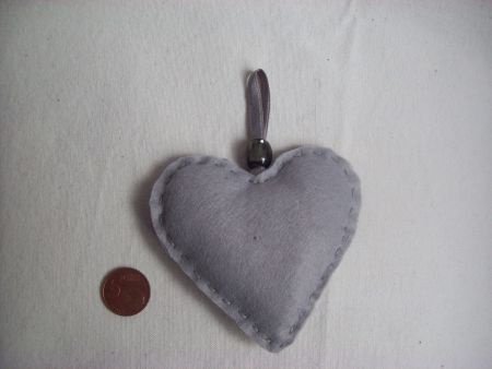 mooi hartje grijs met kant kadoo en decoratie hart - 3
