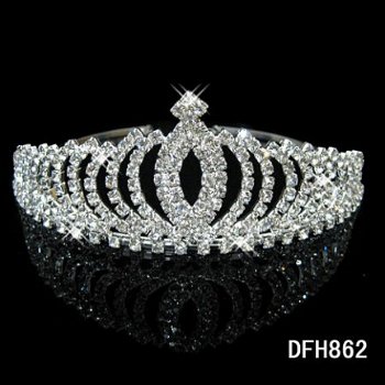 ZILVERPLATED TIARA MET BRILLANT GESLEPEN STEENTJES MET ZILVE - 1