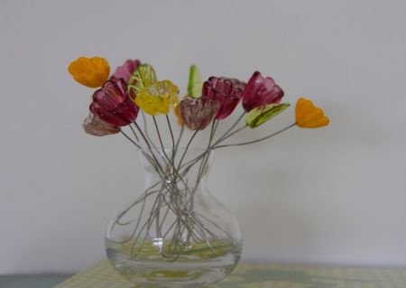 Bos handgemaakte bloemen van glas incl. vaasje. - 1