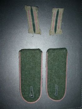 Uniform set Duits Rijdend Geschut WO2 - 1
