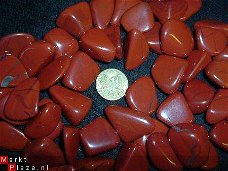Jaspis Rood,   trommelsteen Z-Afrika 150 Gram
