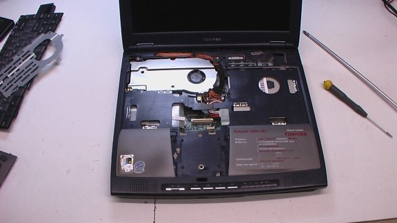 Voor al u laptop en computer reparaties naar TOP TV ! - 5