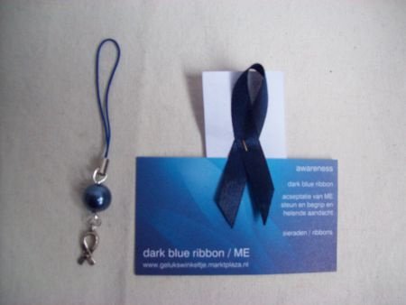 darkblue ME hanger gsm tas etc met gratis lintje en kaartje - 1