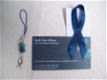 darkblue ME hanger met gratis bewustzijns ribbon en kaartje - 1 - Thumbnail