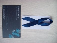 darkblue gelukshart met gratis ME d blauwe ribbon en kaartje