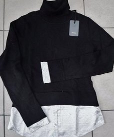 Nieuw- zeer apparte merk/Pull met label"Yuka"Taille 2