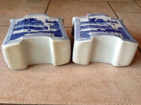 *** 2 x Chinese theebus met deksel met leeuw *** rond 1890 - 1