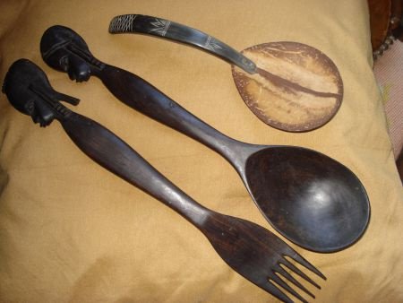 Afrikaanse houten lepel en vork + lepel van been/kokosnoot - 1