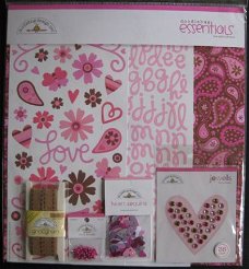 Doodlebug Love Spell Collection papier en hobbypakket.