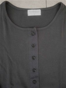Nieuw Italiaanse merk- T Shirt " Giordano" 36/38