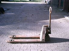 Palletpompwagen / pompwagen / palletwagen / 2000 kg