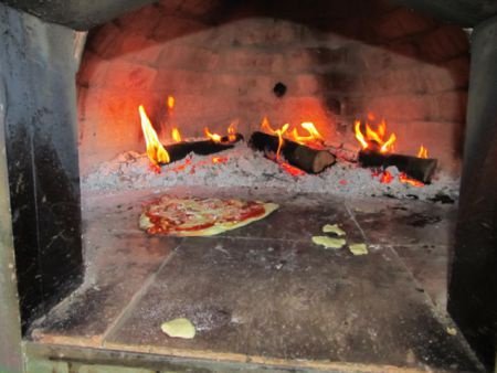 Houtgestookte,pizza-oven/steenoven handgemaakt 90cm - 1