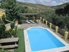 ZUID SPANJE, ANDALUSIE, huisjes in de natuur met zwembad