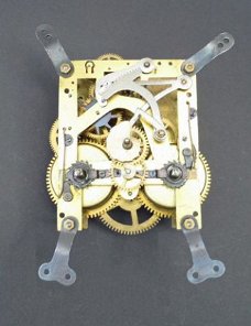 === Pendule uurwerk  = oud  === 18524