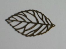 filigree bronze leave 5.5x3.2 cm