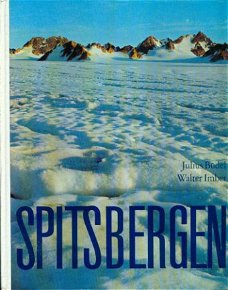 Büdel / Imber; Spitsbergen. Lonely Island under Midnight Sun