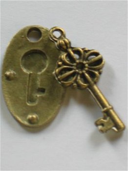 bronze lock&key - 1
