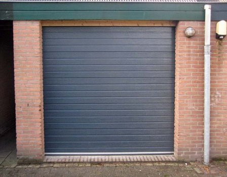 Geïsoleerde Garagedeuren met motor € 675,00 (sectionaaldeur) - 1