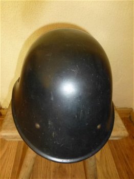 Ned.zwarte helm - 1