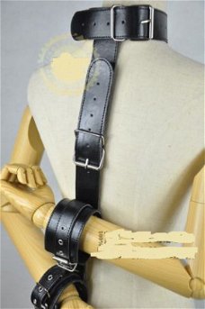 schitterende collar-bondage set.