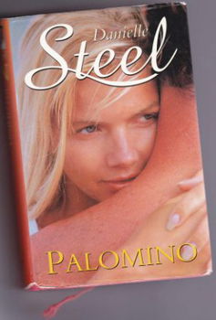 Daniele Steel Palomino - 1