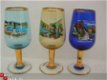 retro 3 jaren 60/70 gekleurde italiaanse glaasje op voet - 1 - Thumbnail