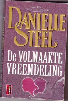 Danielle Steel De volmaakte vreemdeling - 1