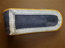 1 epaulet onder officier Duitse Luftwaffe