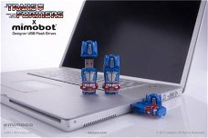 Transformers MIMOBOT USB Flash Drive Optimus Prime 4 GB