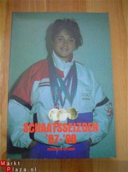 Schaatsseizoen '87-'88 door Hedman Bijlsma e.a. - 1